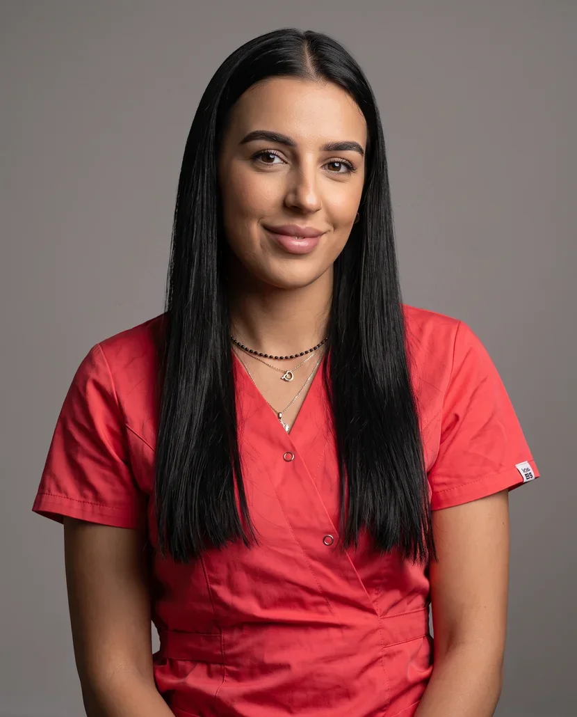 Portret Dr. Elisavet Salahat